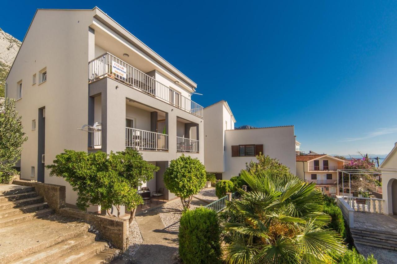 Apartments By The Sea Brist, Makarska - 11078 Exterior photo